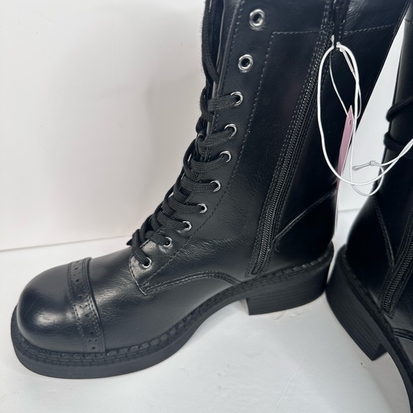 NWT Wild Fable Helga Black Combat Boots Size 8 with Memory Foam Insoles - Picture 7 of 11
